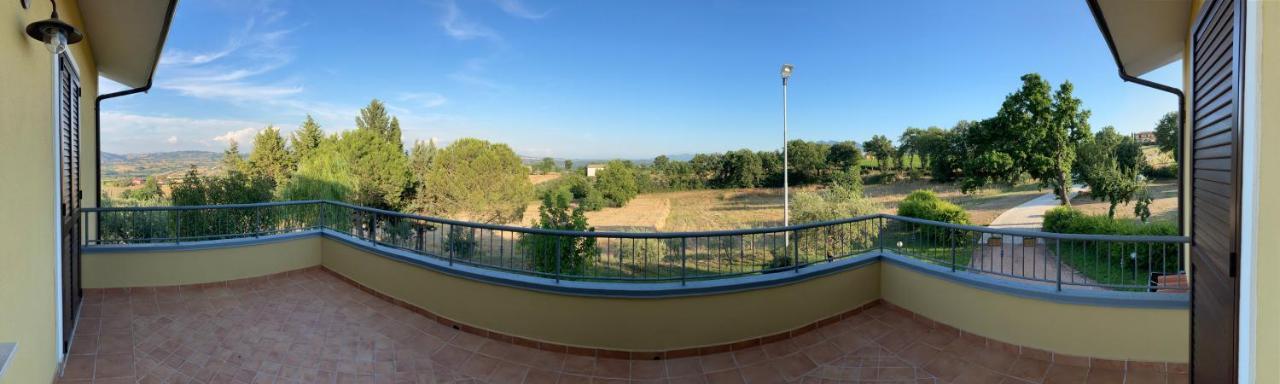 Agriturismo Tenuta Della Madama Venticano ภายนอก รูปภาพ
